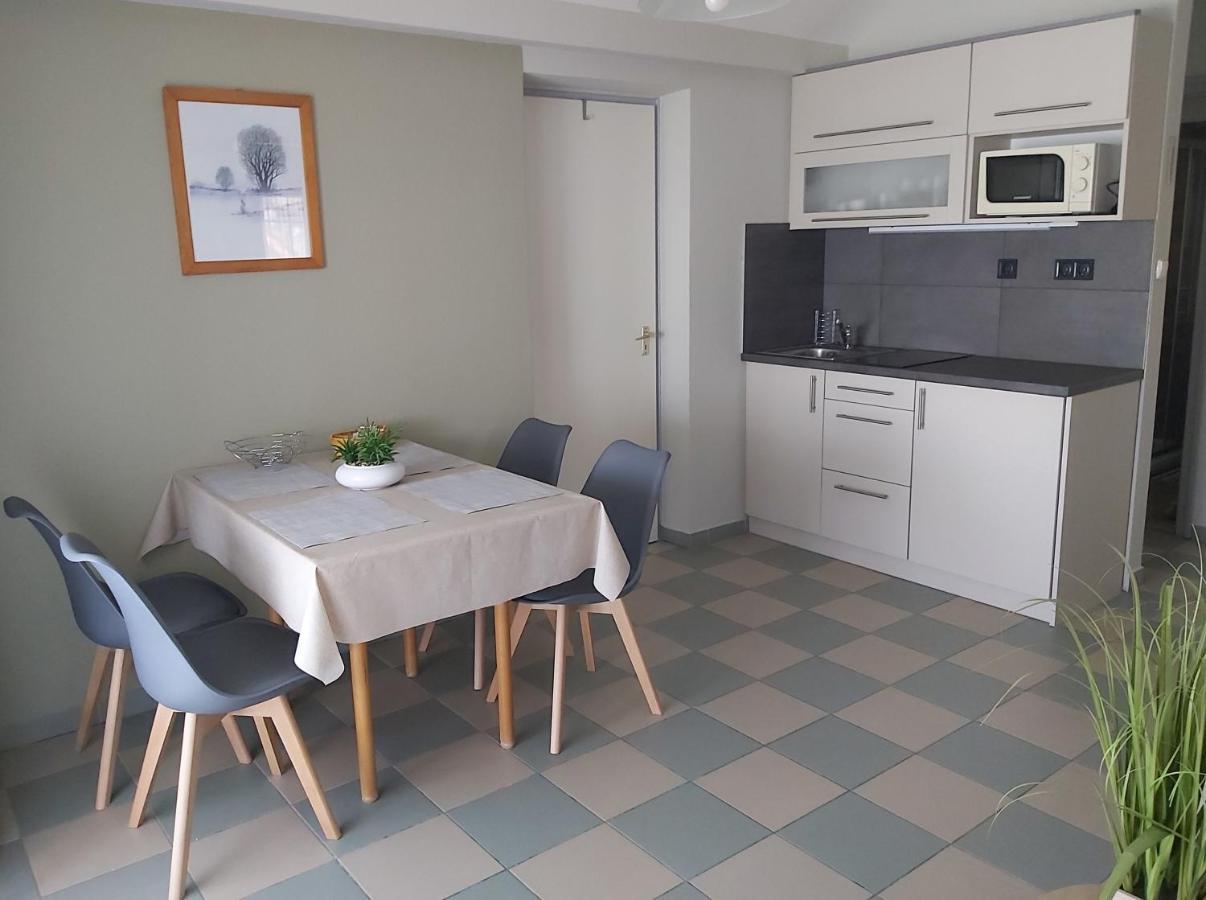 Апартаменти Apartmanhaz Horvath Балатонбоглар Екстер'єр фото