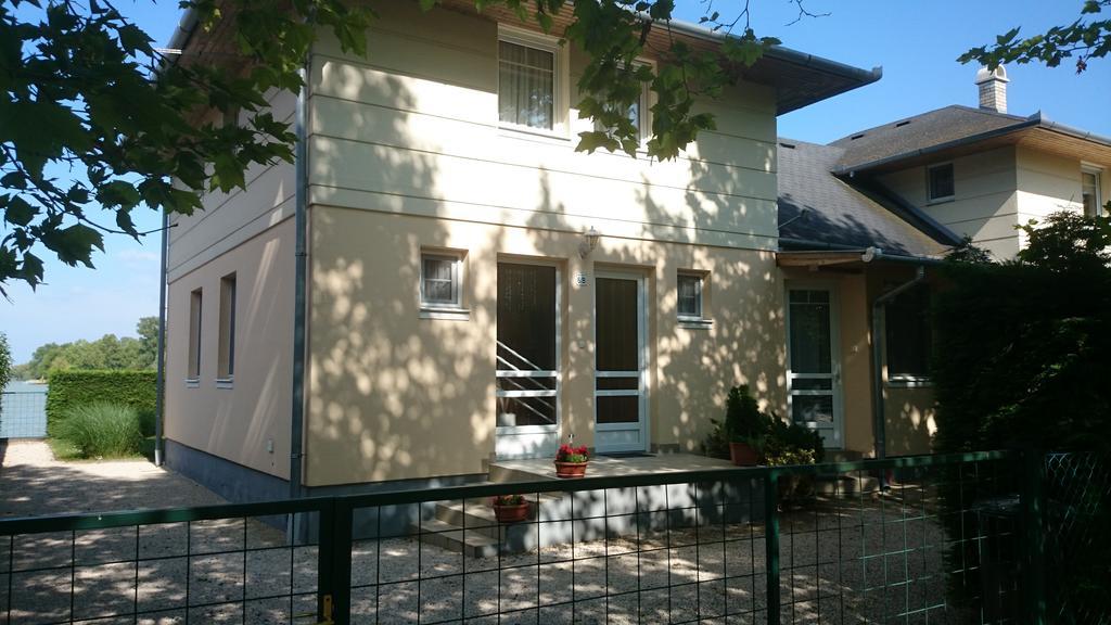 Апартаменти Apartmanhaz Horvath Балатонбоглар Екстер'єр фото